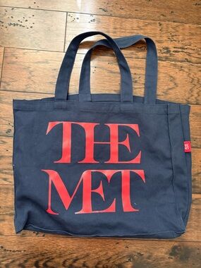The Met navy canvas tote bag